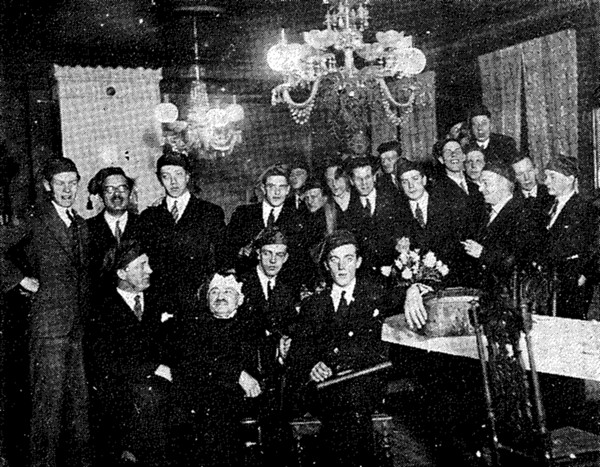Gruppfoto vid Motet � restaurang Phoenix den 14/2 1931